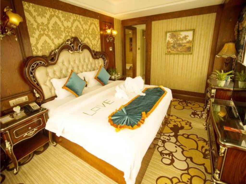 Chengdu French Theme Gold Palace Ngoại thất bức ảnh