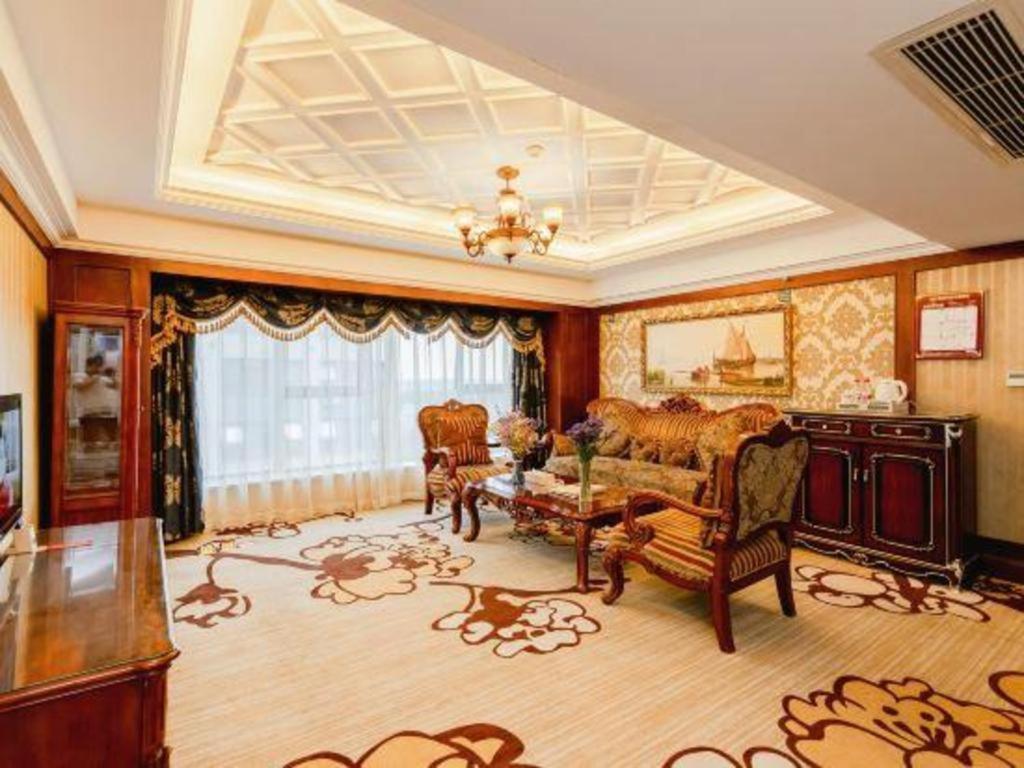 Chengdu French Theme Gold Palace Ngoại thất bức ảnh